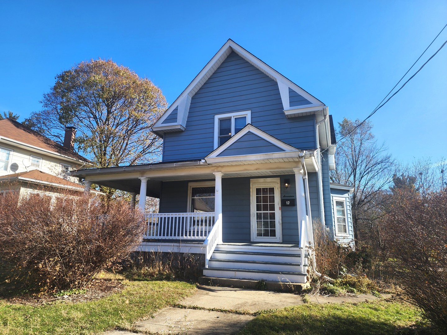 17 S McHenry Avenue