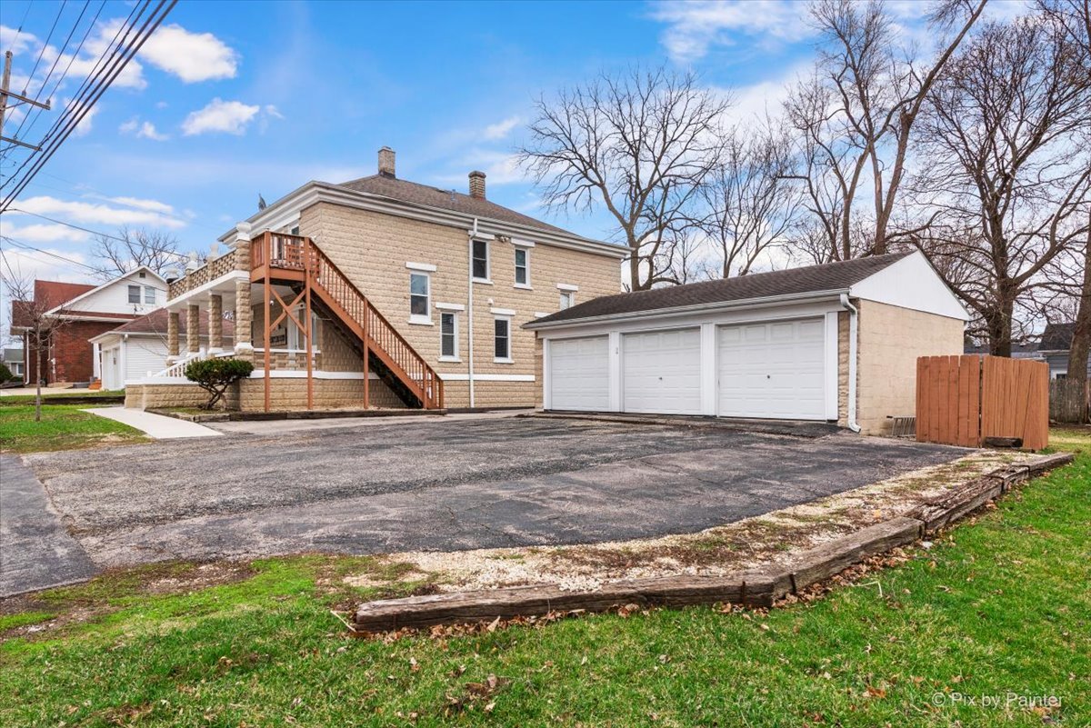 85 E TERRA COTTA Avenue