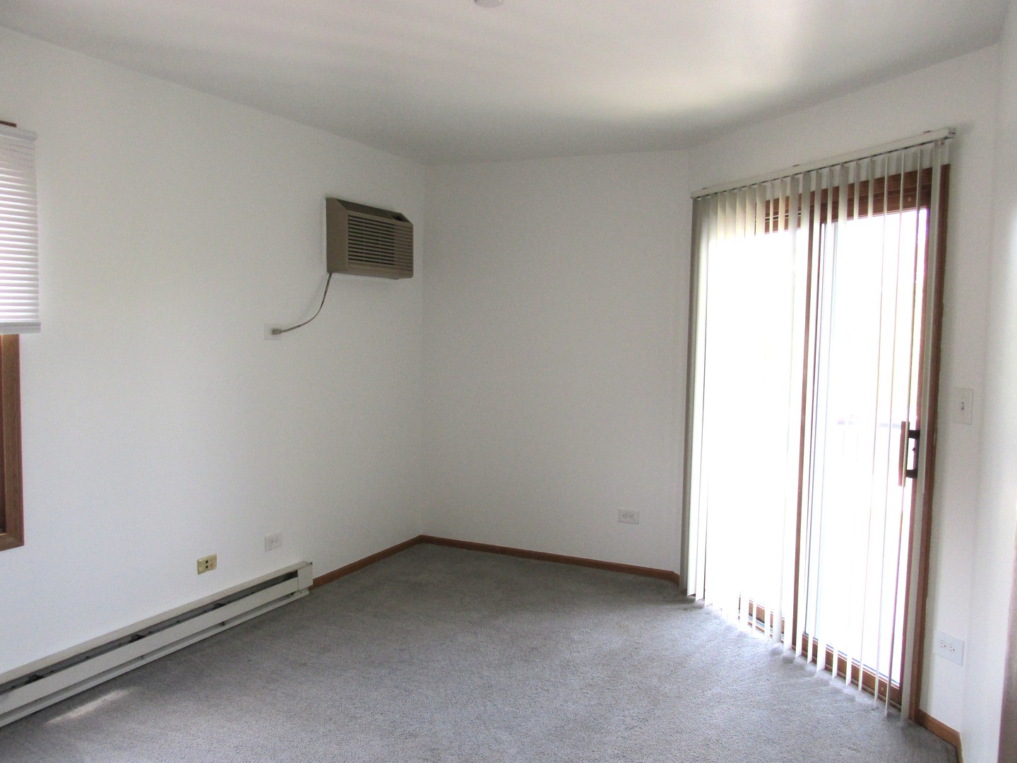 1350 CUNAT Court Unit: 2D