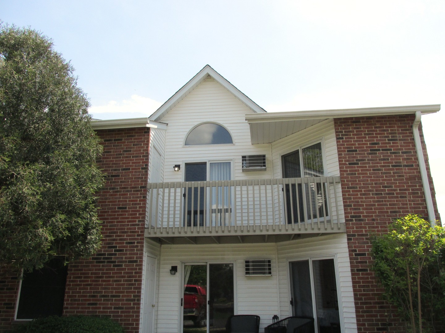 1350 CUNAT Court Unit: 2D