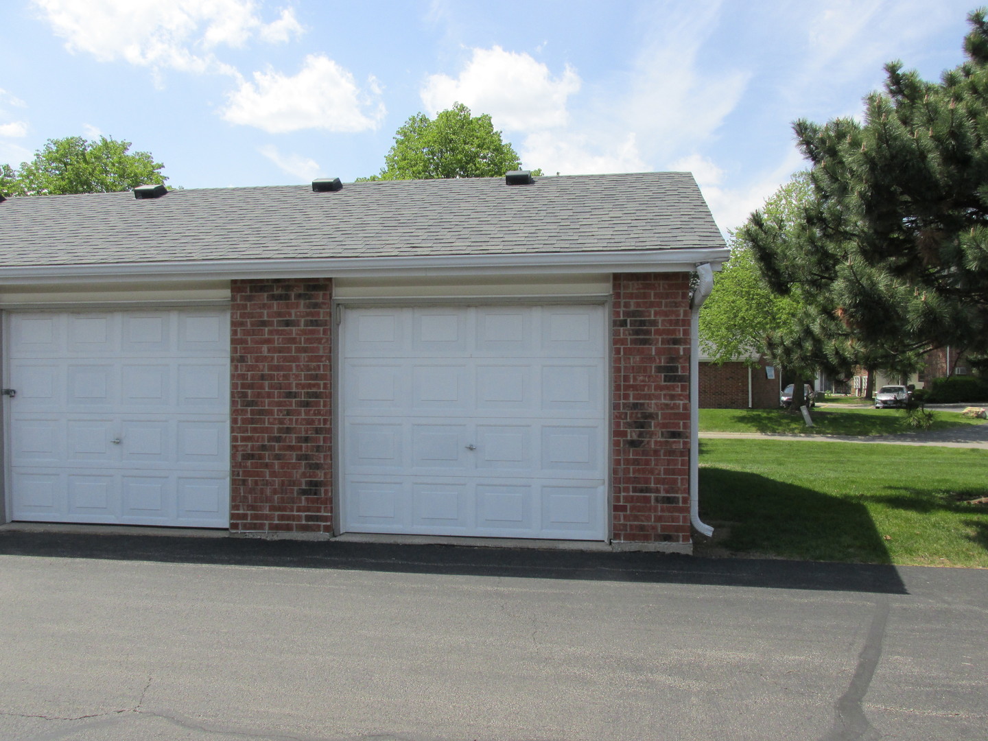 1350 CUNAT Court Unit: 2D