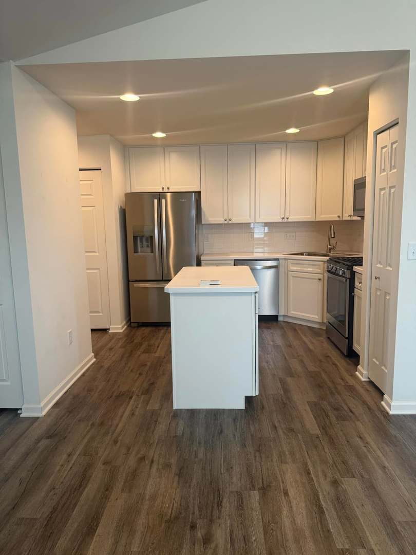 628 Florence Street Unit: 2