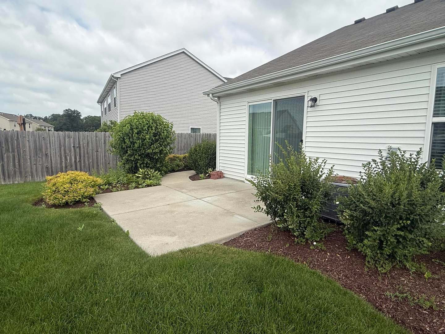 628 Florence Street Unit: 2