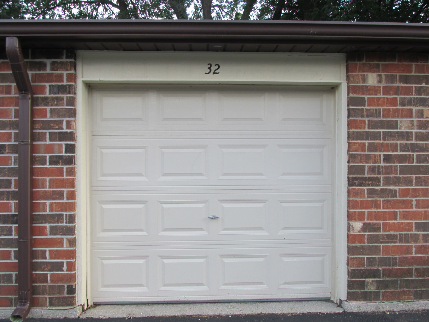 429 Berkshire Drive Unit: 11