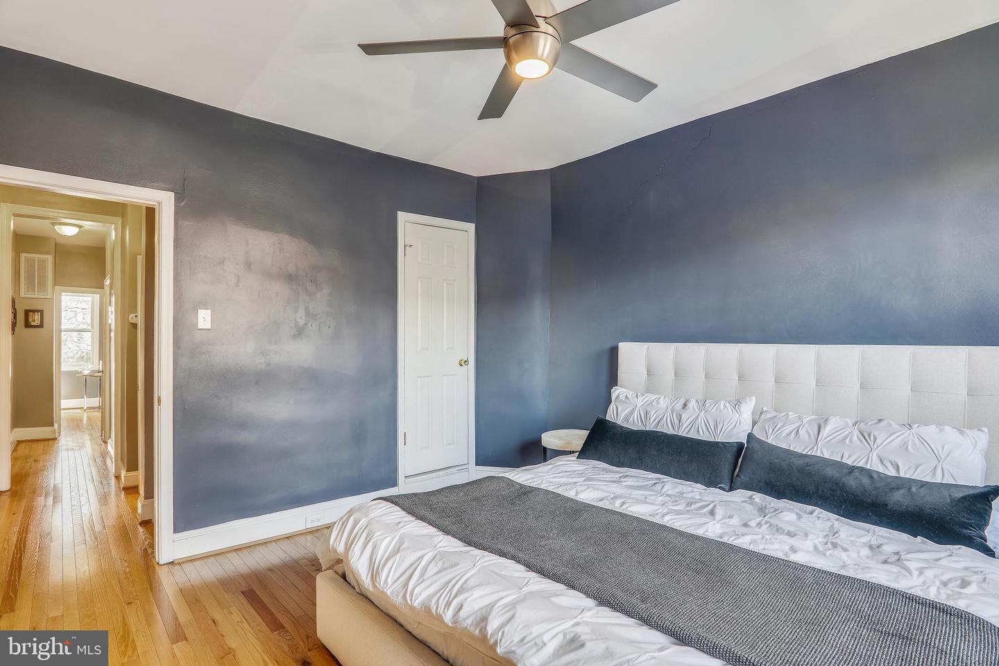 1013 Fairmont St NW