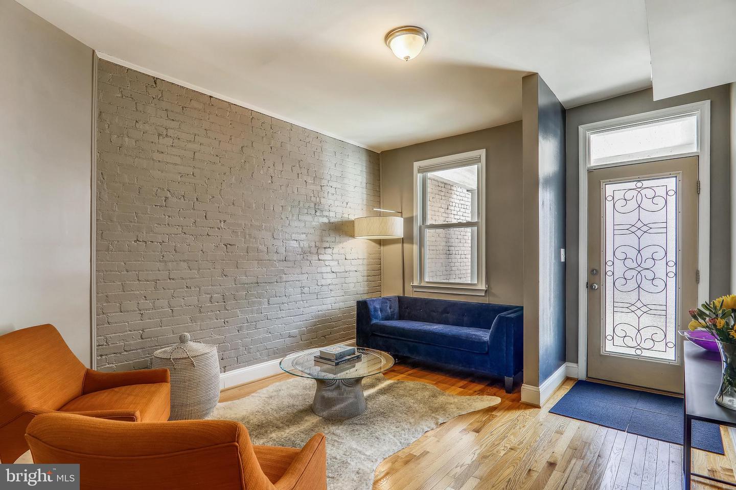 1013 Fairmont St NW