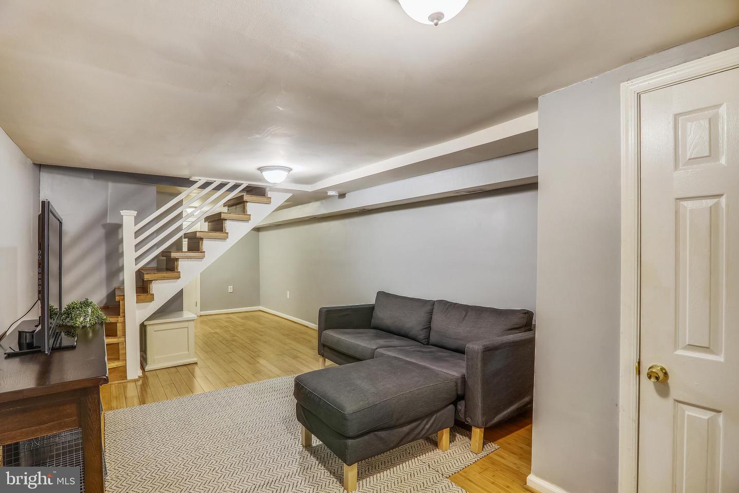 1013 Fairmont St NW