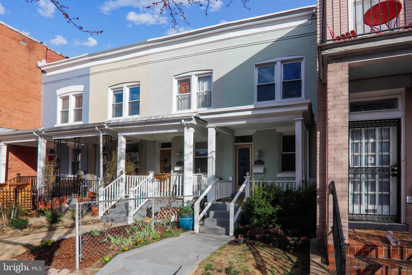 1013 Fairmont St NW