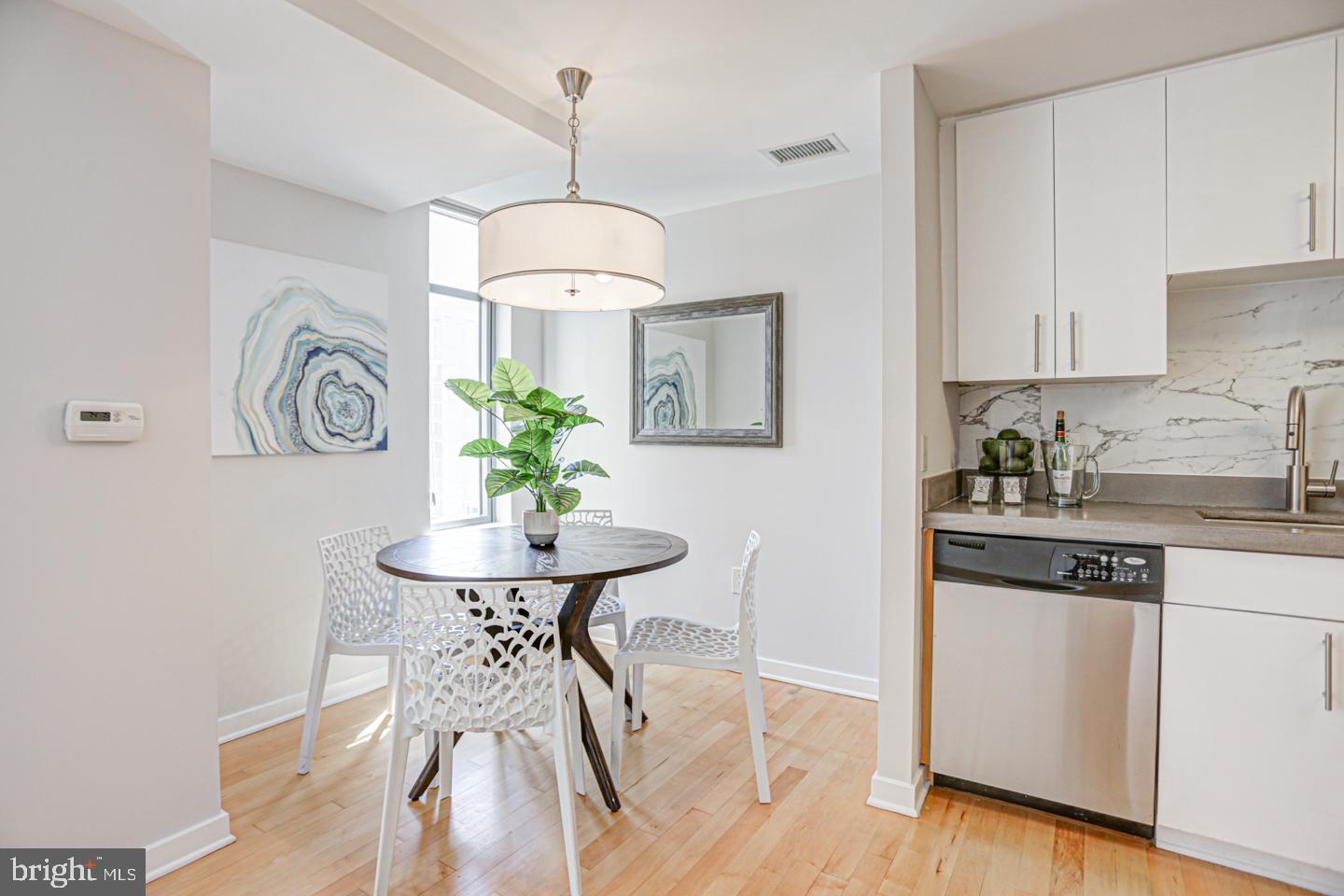 475 K St NW #717