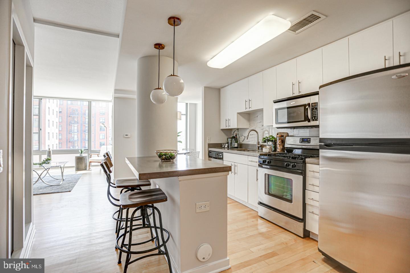 475 K St NW #717