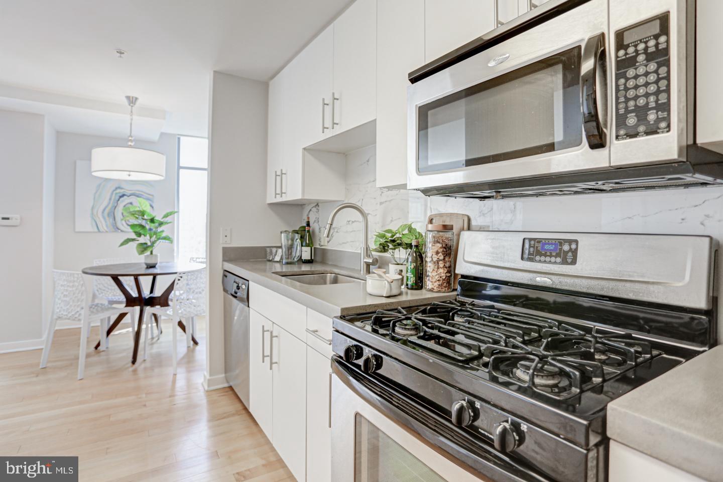 475 K St NW #717