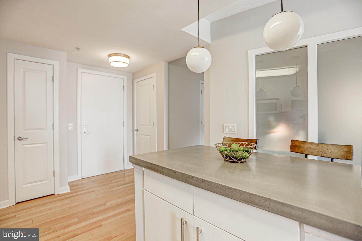 475 K St NW #717