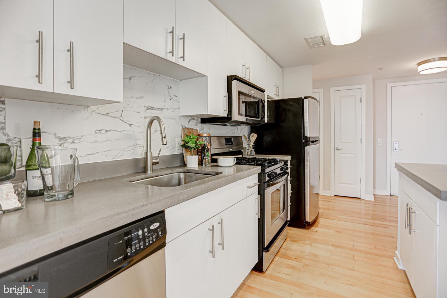 475 K St NW #717