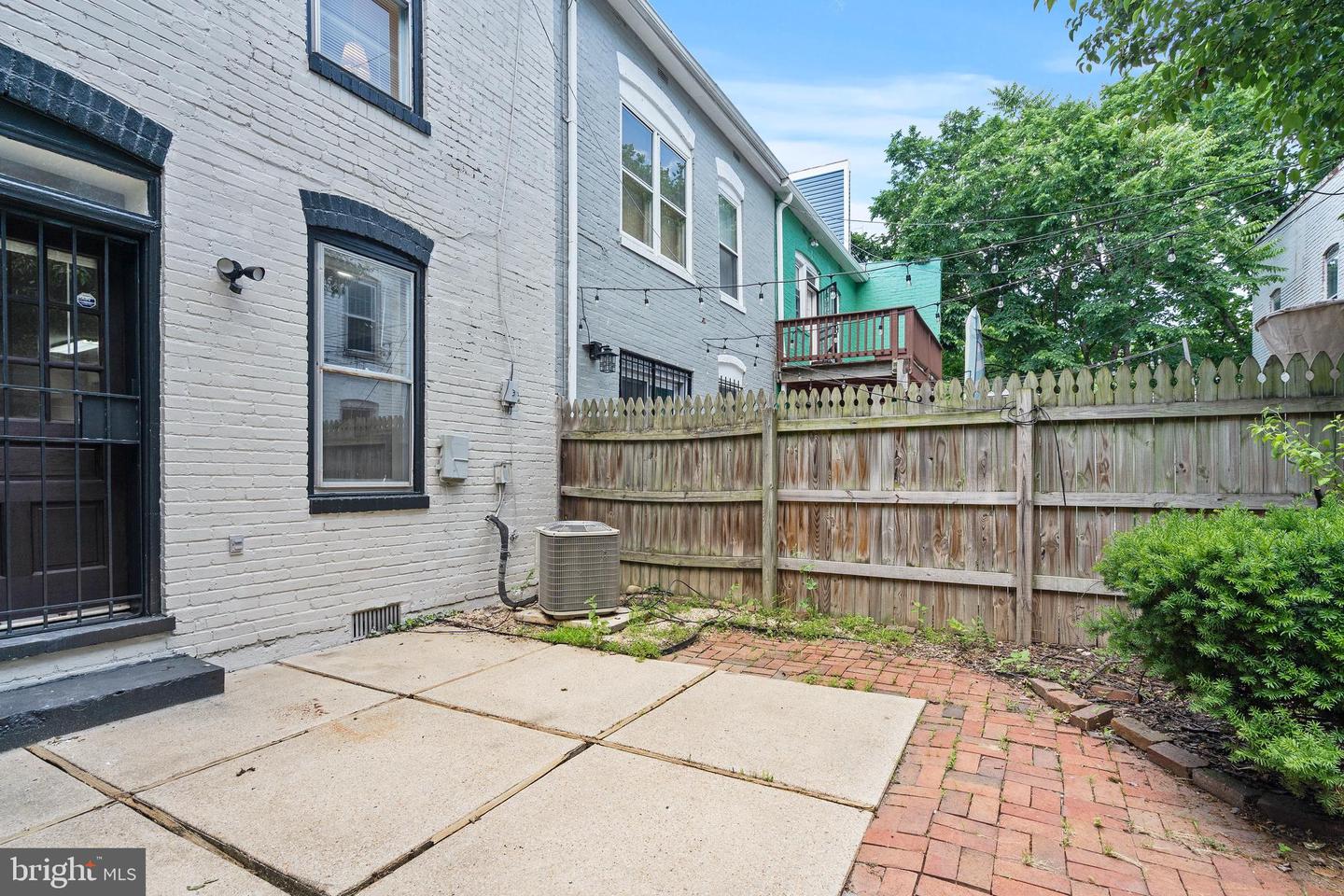 1006 13th St SE