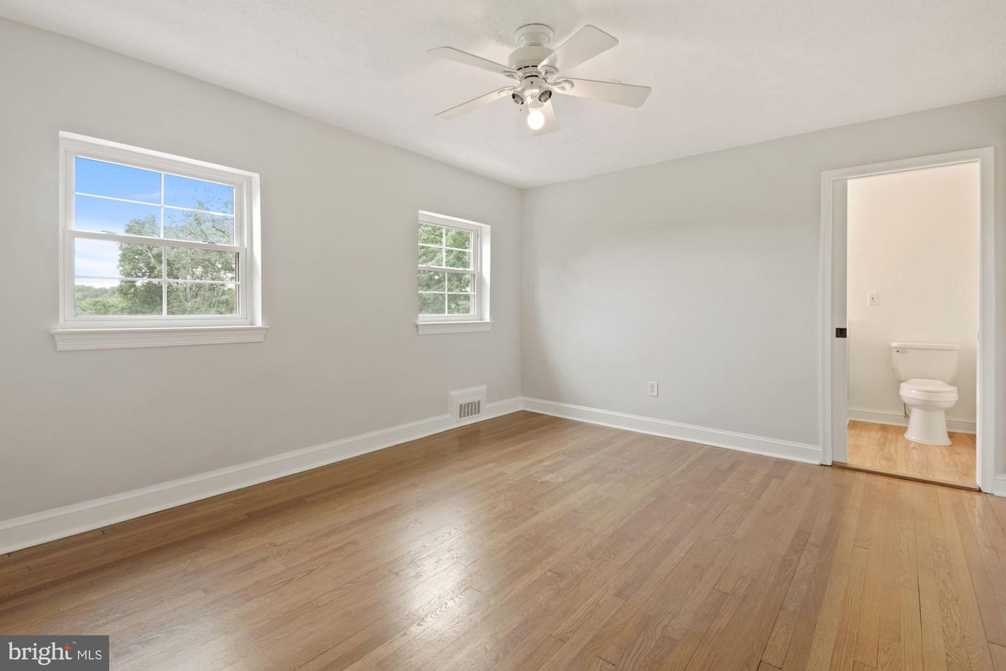 3151 Westover Dr SE