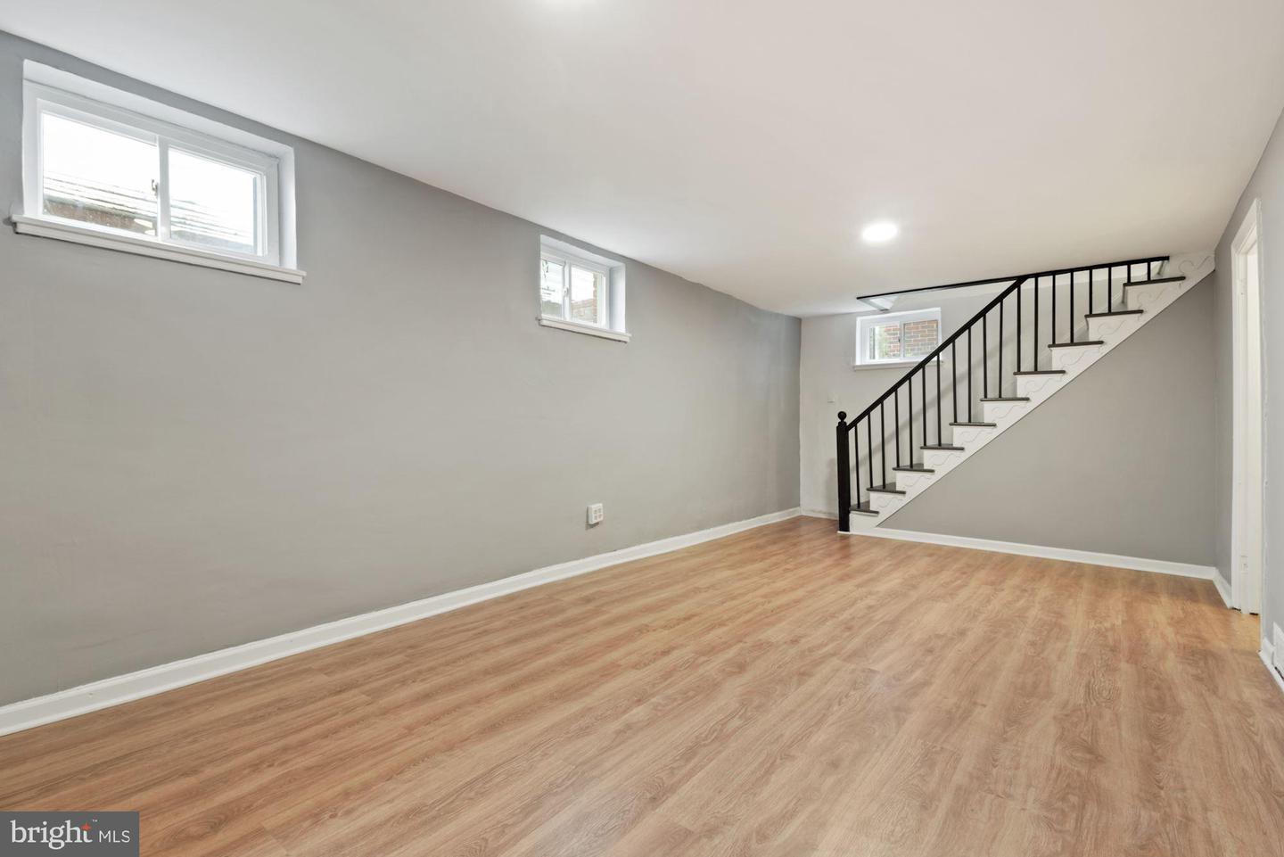 3151 Westover Dr SE