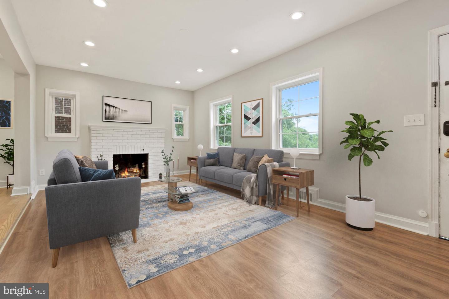 3151 Westover Dr SE