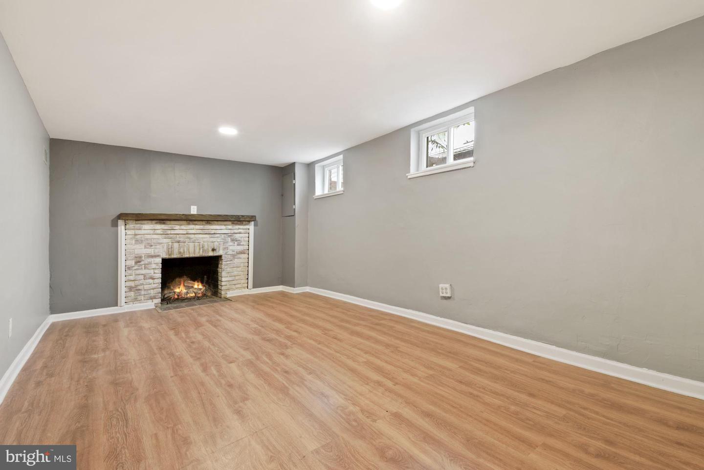 3151 Westover Dr SE