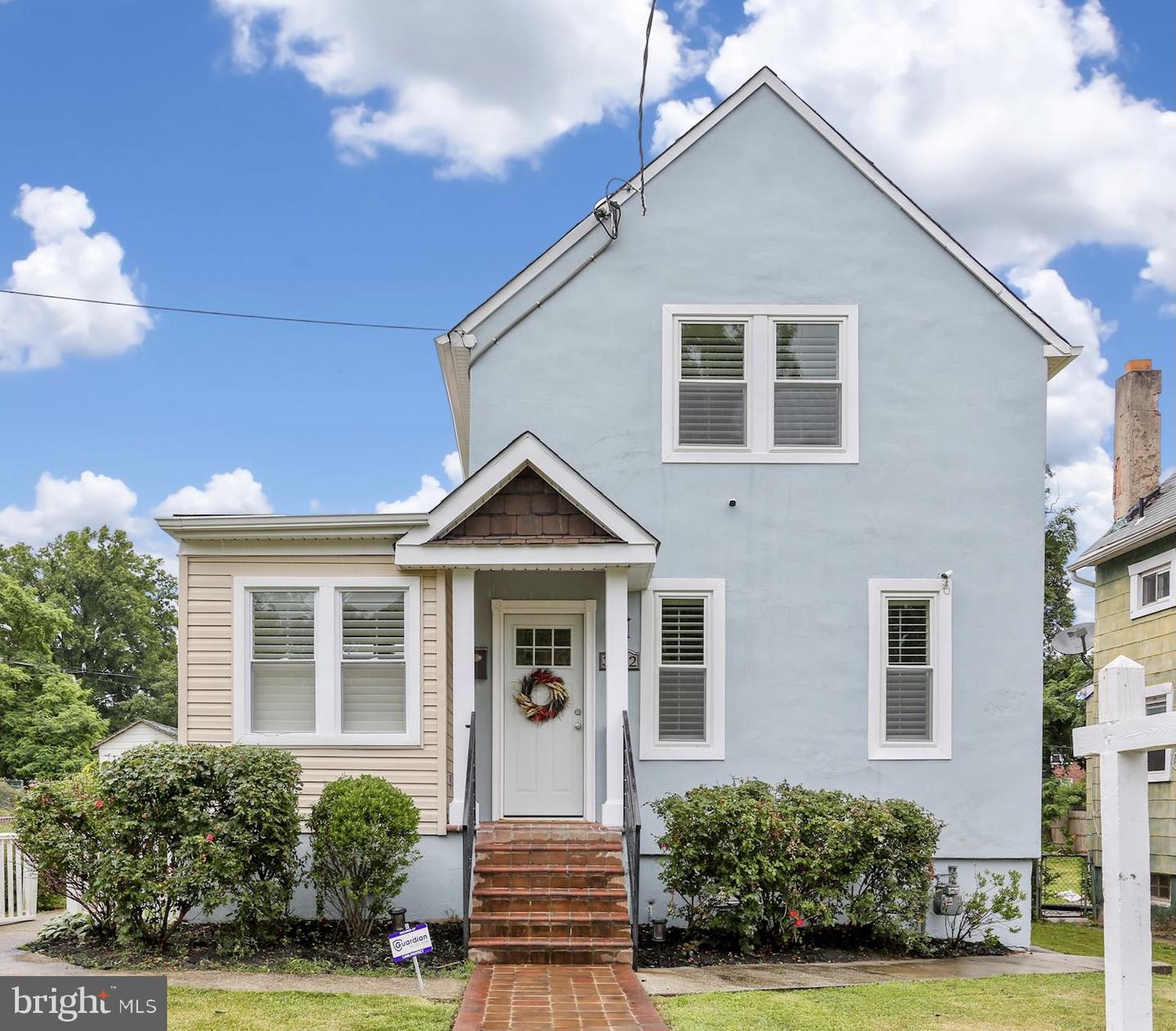 3122 Newton St NE