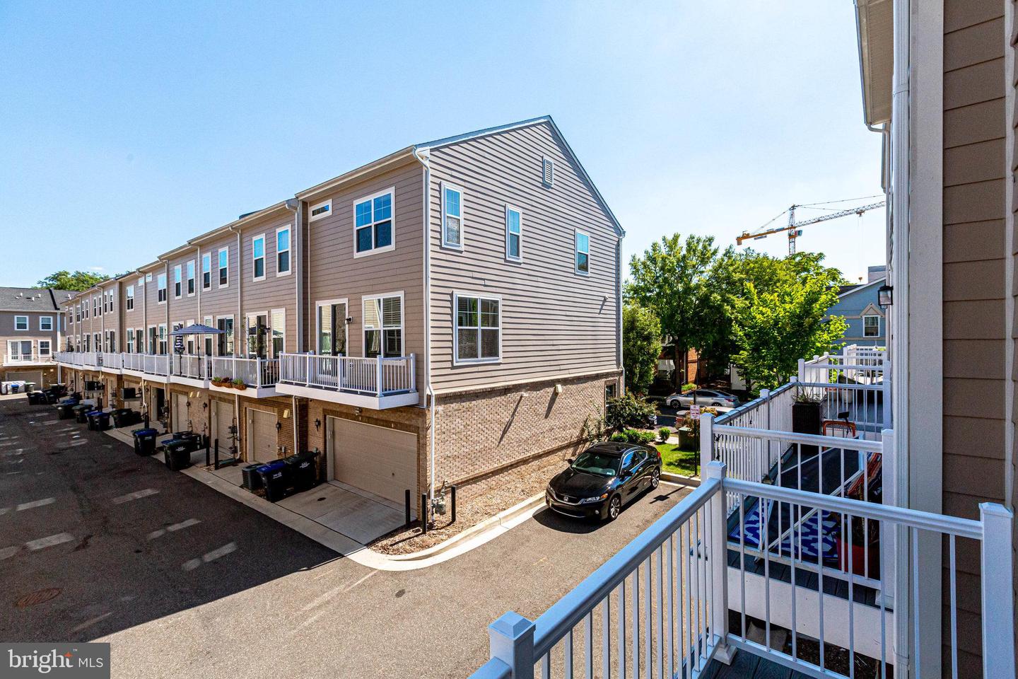 657 Anacostia Ave NE