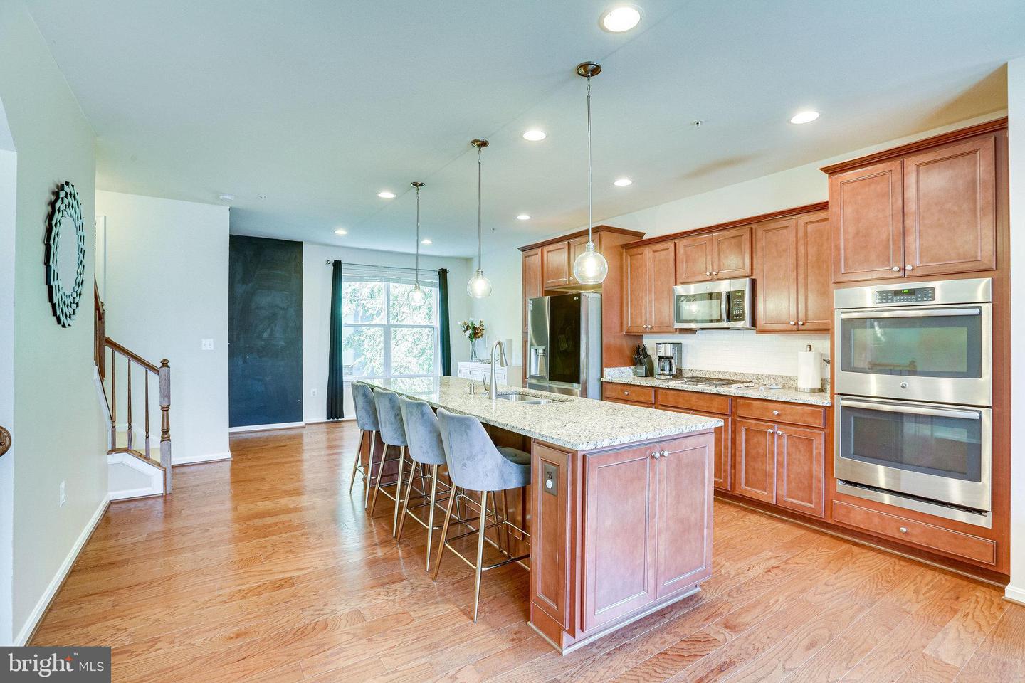 657 Anacostia Ave NE