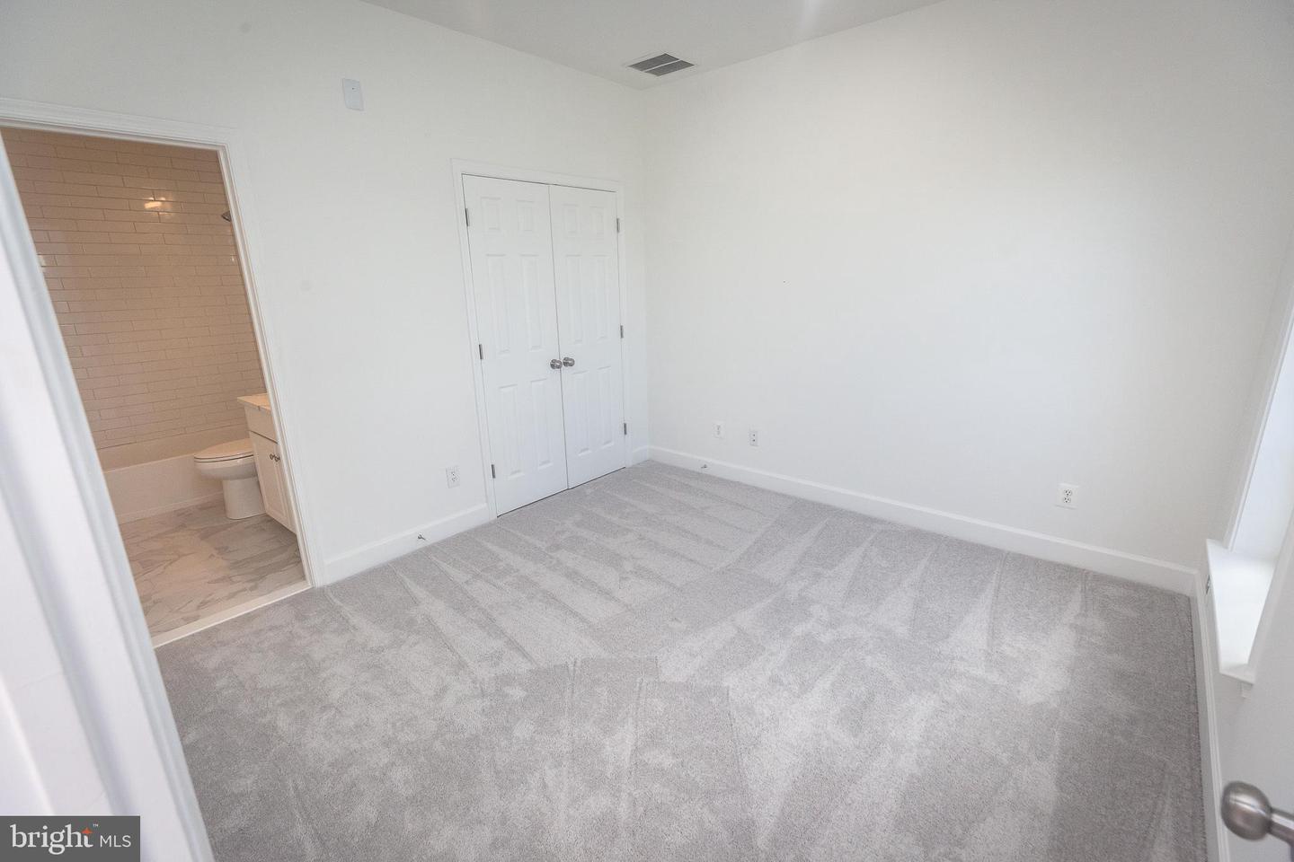 3238 Robert Clifton Weaver Way NE