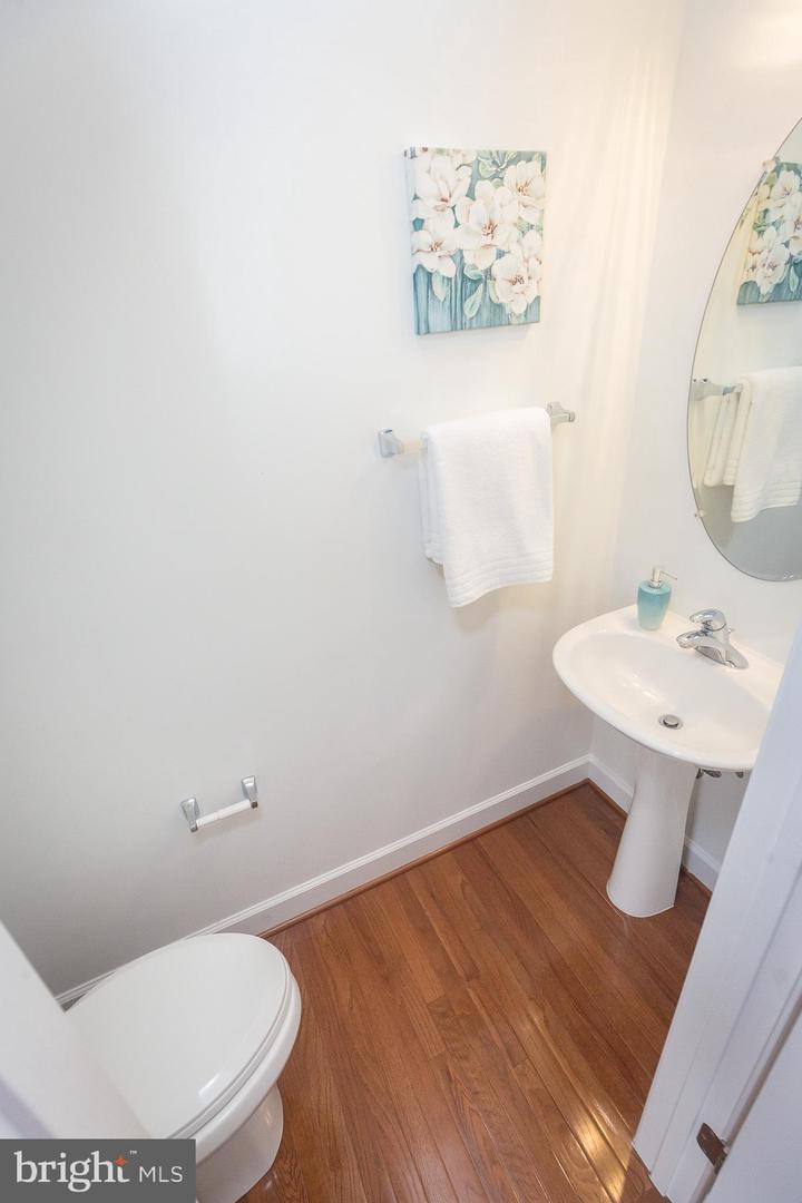 3238 Robert Clifton Weaver Way NE