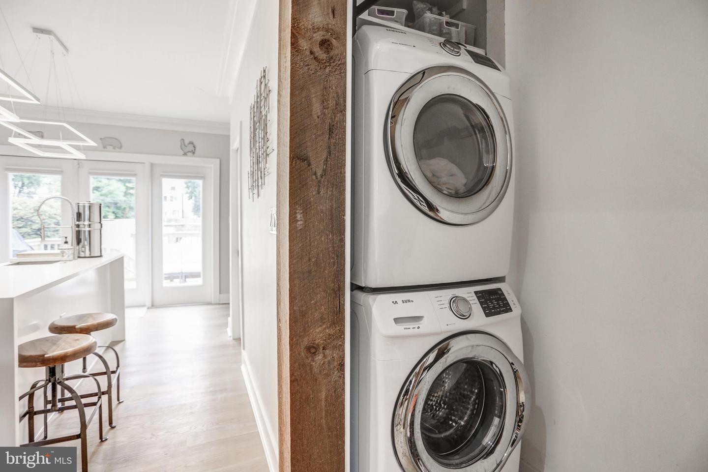 1728 Independence Ave SE