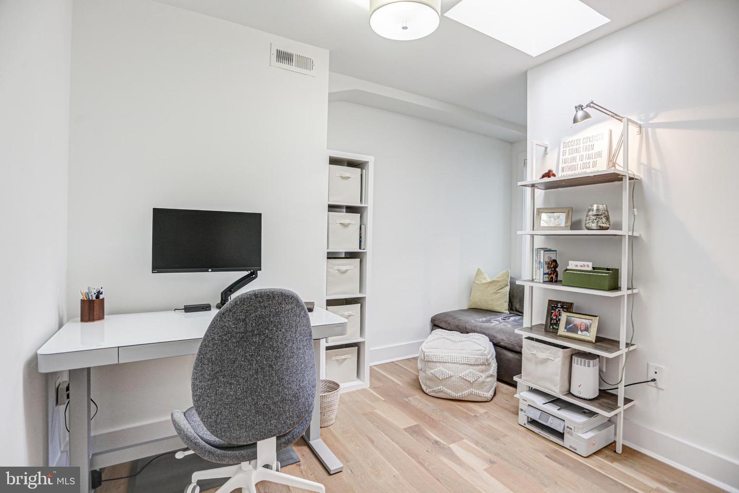 1728 Independence Ave SE