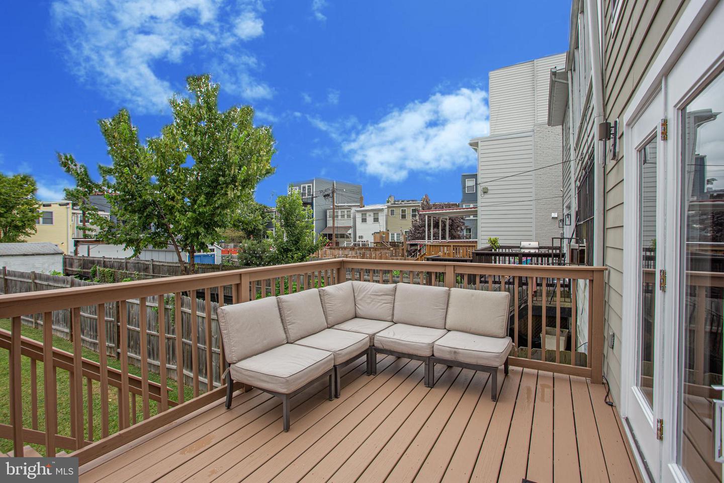 1728 Independence Ave SE