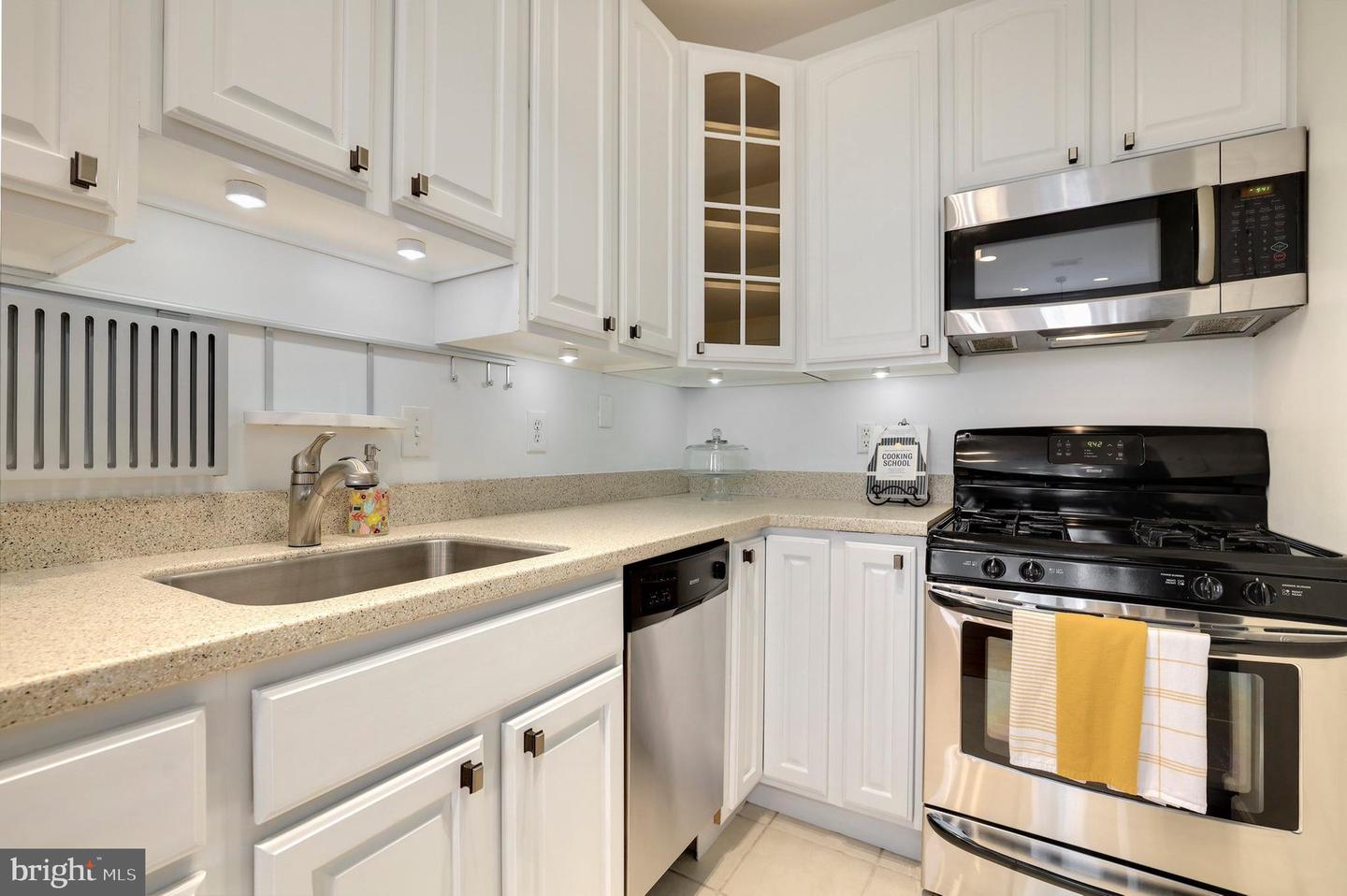 223 Florida Ave NW #3