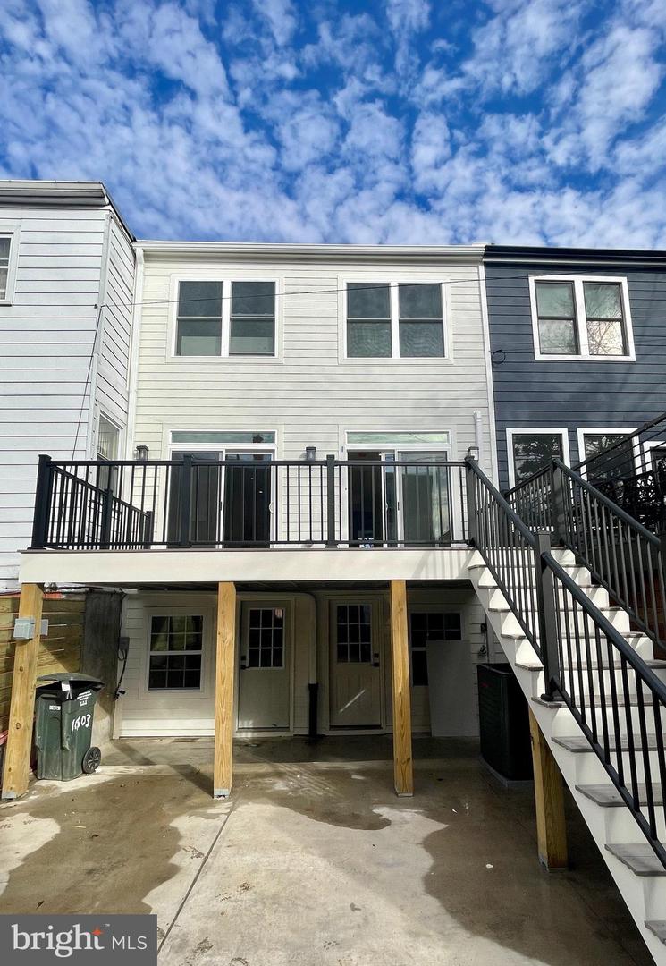 1603 G St SE