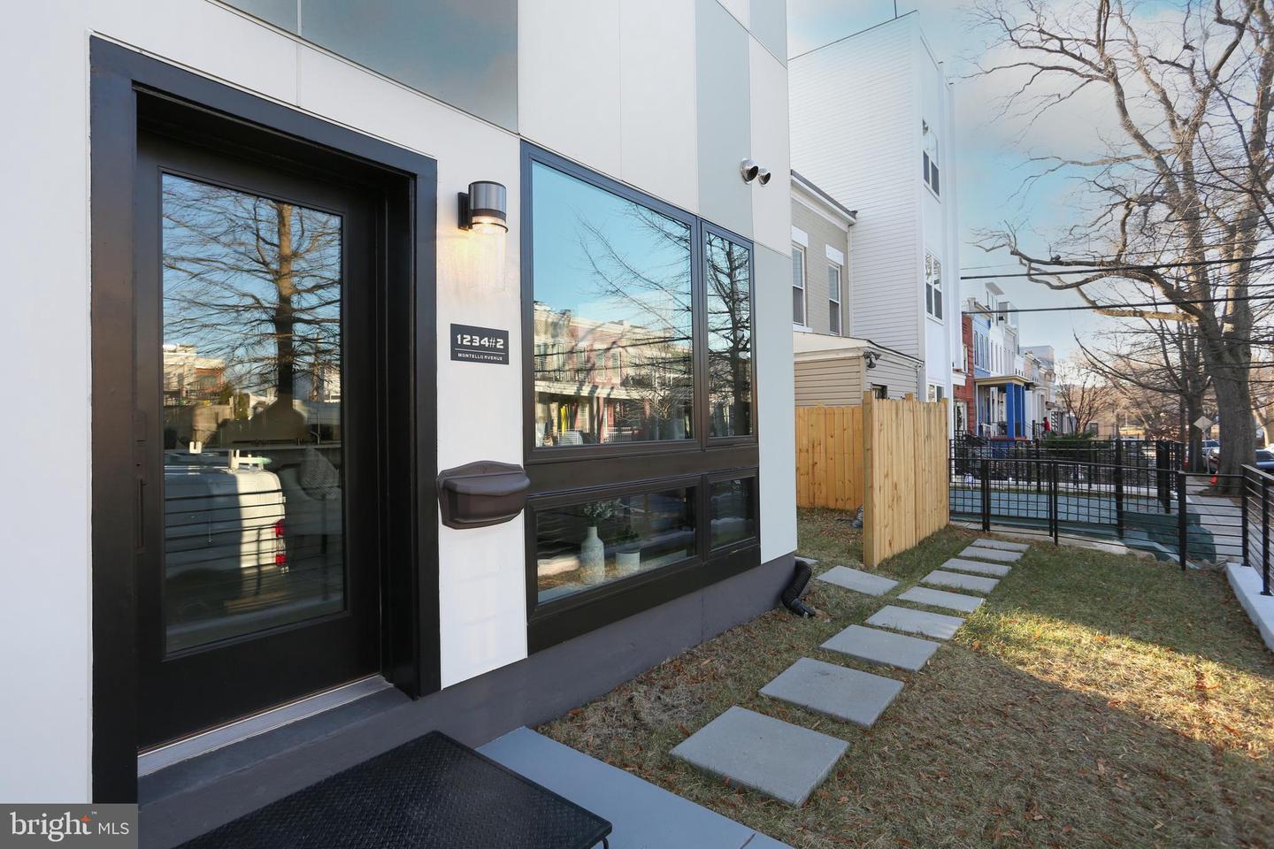 1234 Montello Ave NE #2