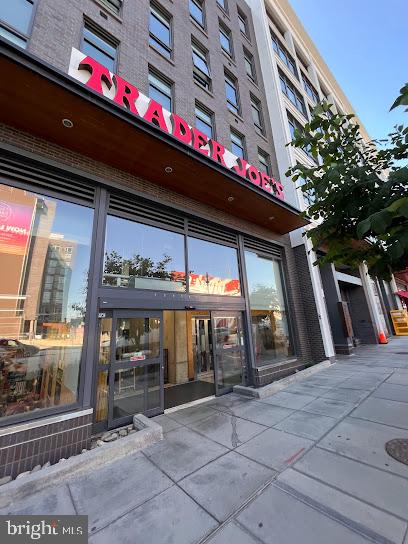 1121 Penn St NE #4