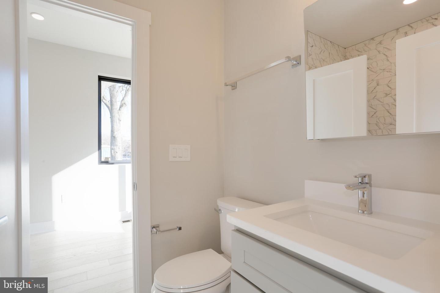 1234 Montello Ave NE #1