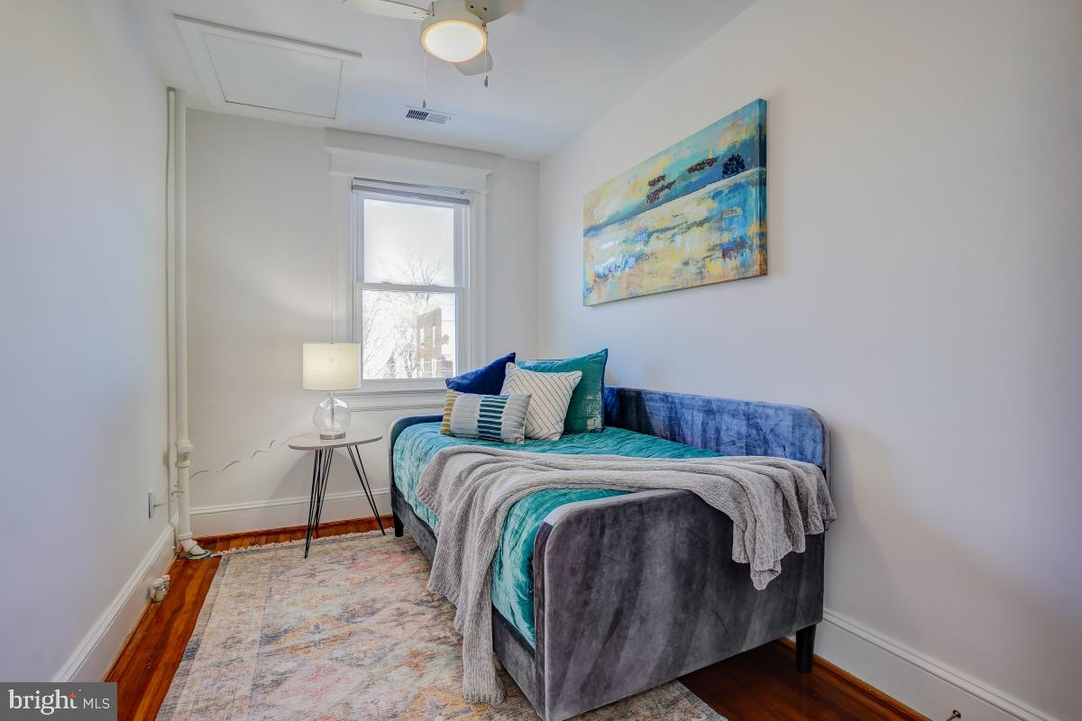 4914 Illinois Ave NW