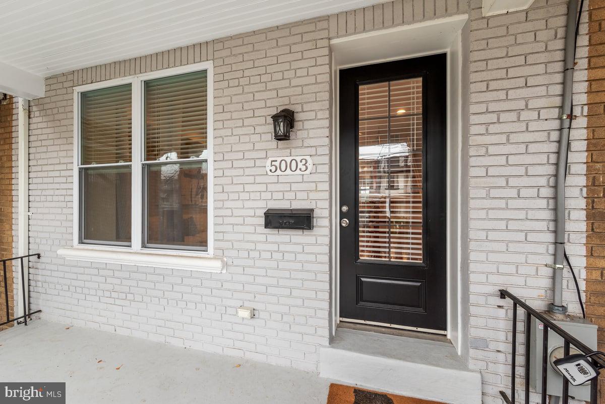 5003 7th Pl NW