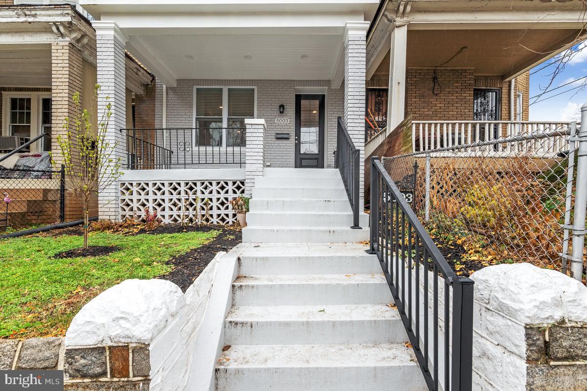 5003 7th Pl NW