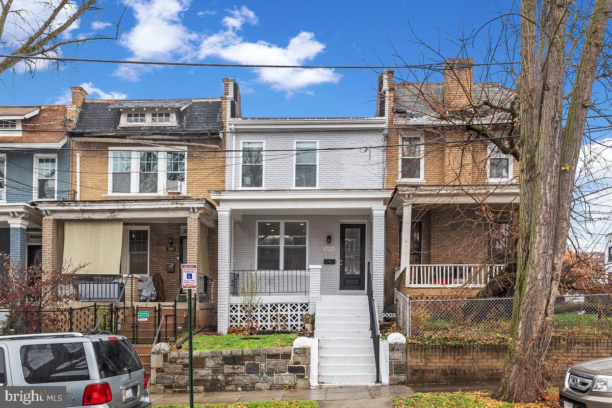 5003 7th Pl NW