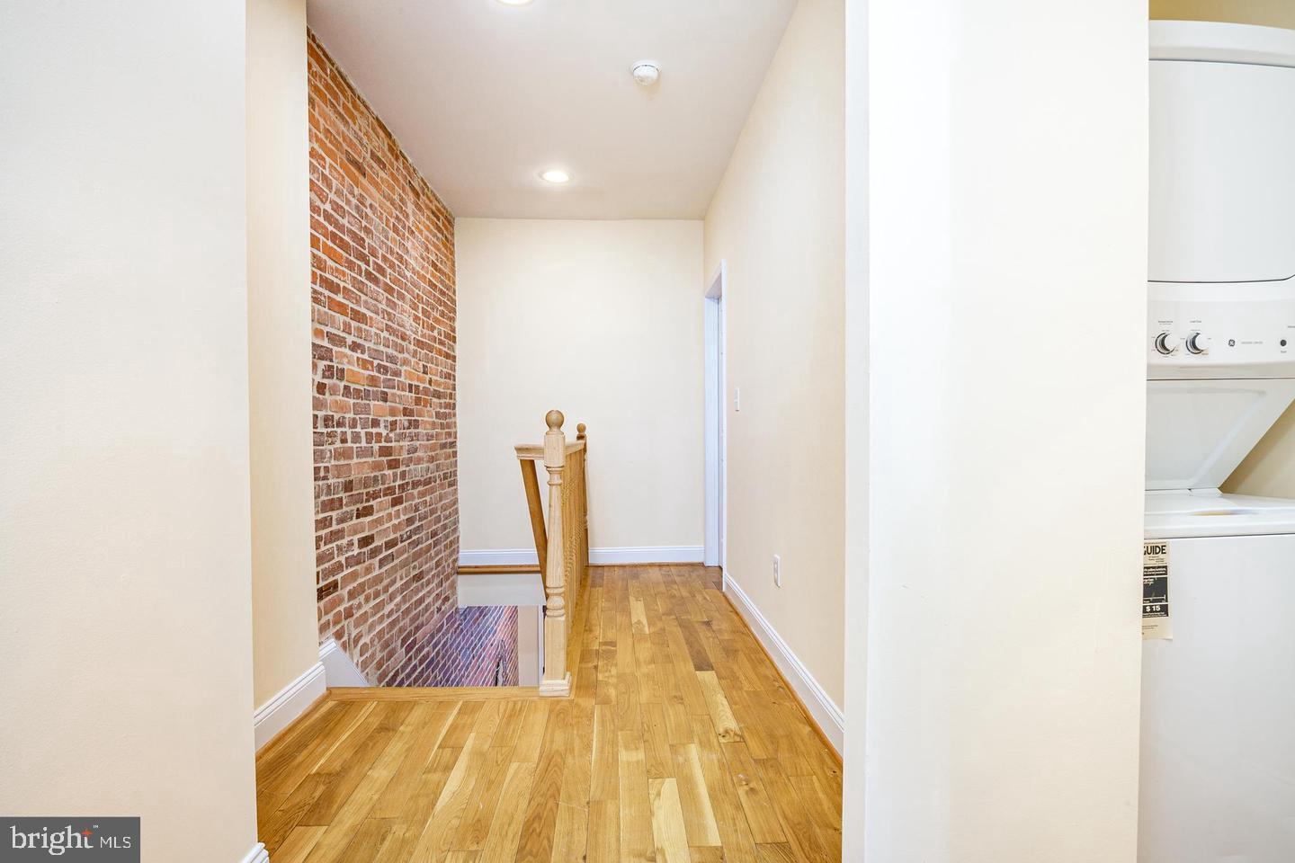 1439 G St NE