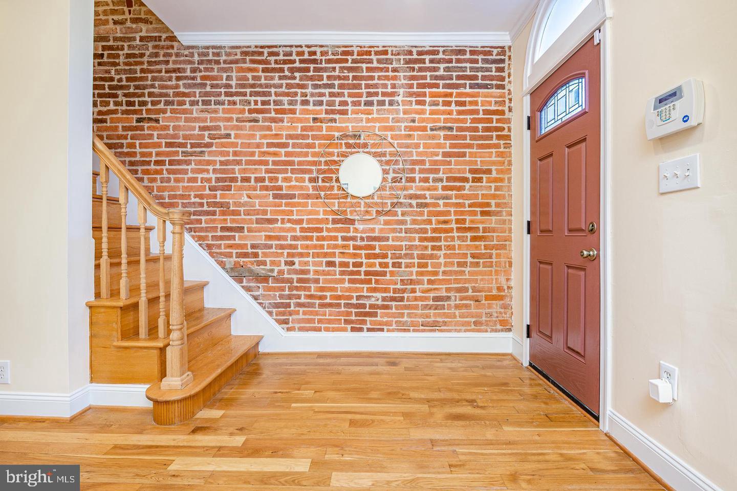 1439 G St NE