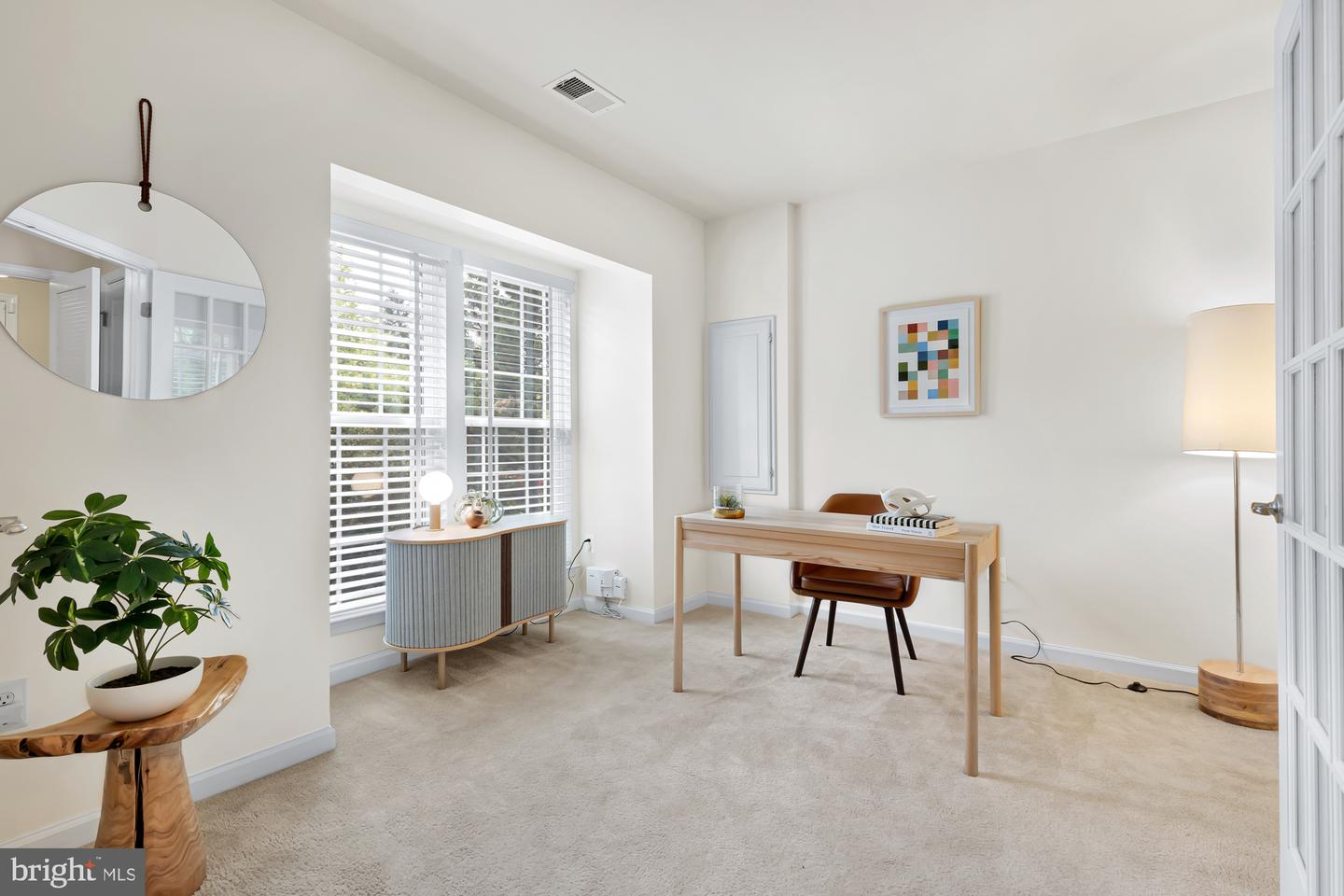 3709 Commodore Joshua Barney Dr NE