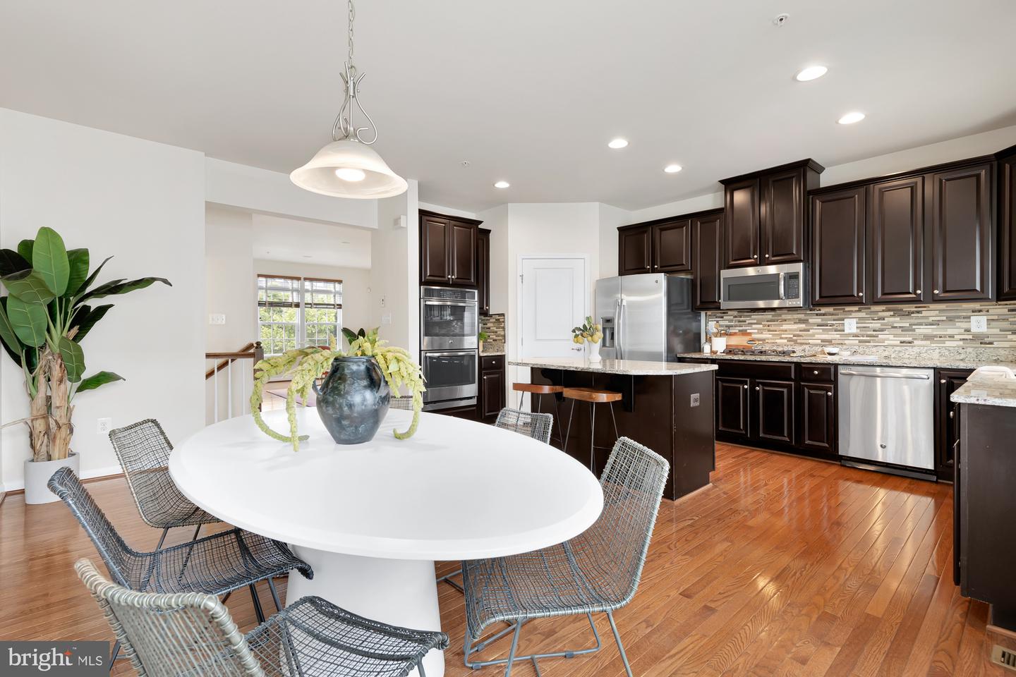 3709 Commodore Joshua Barney Dr NE