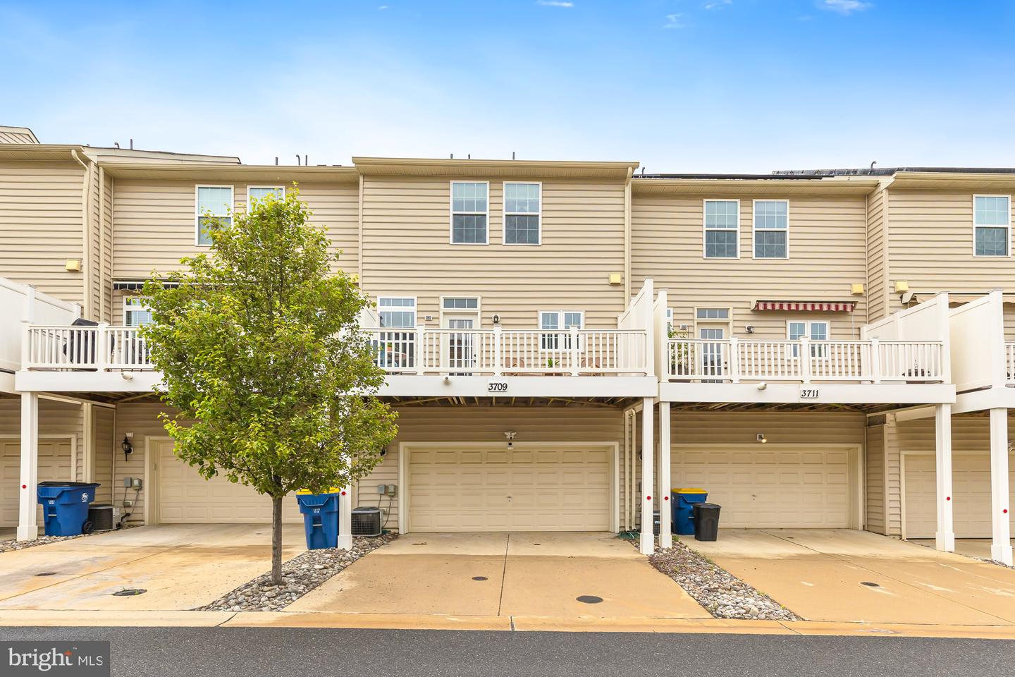 3709 Commodore Joshua Barney Dr NE