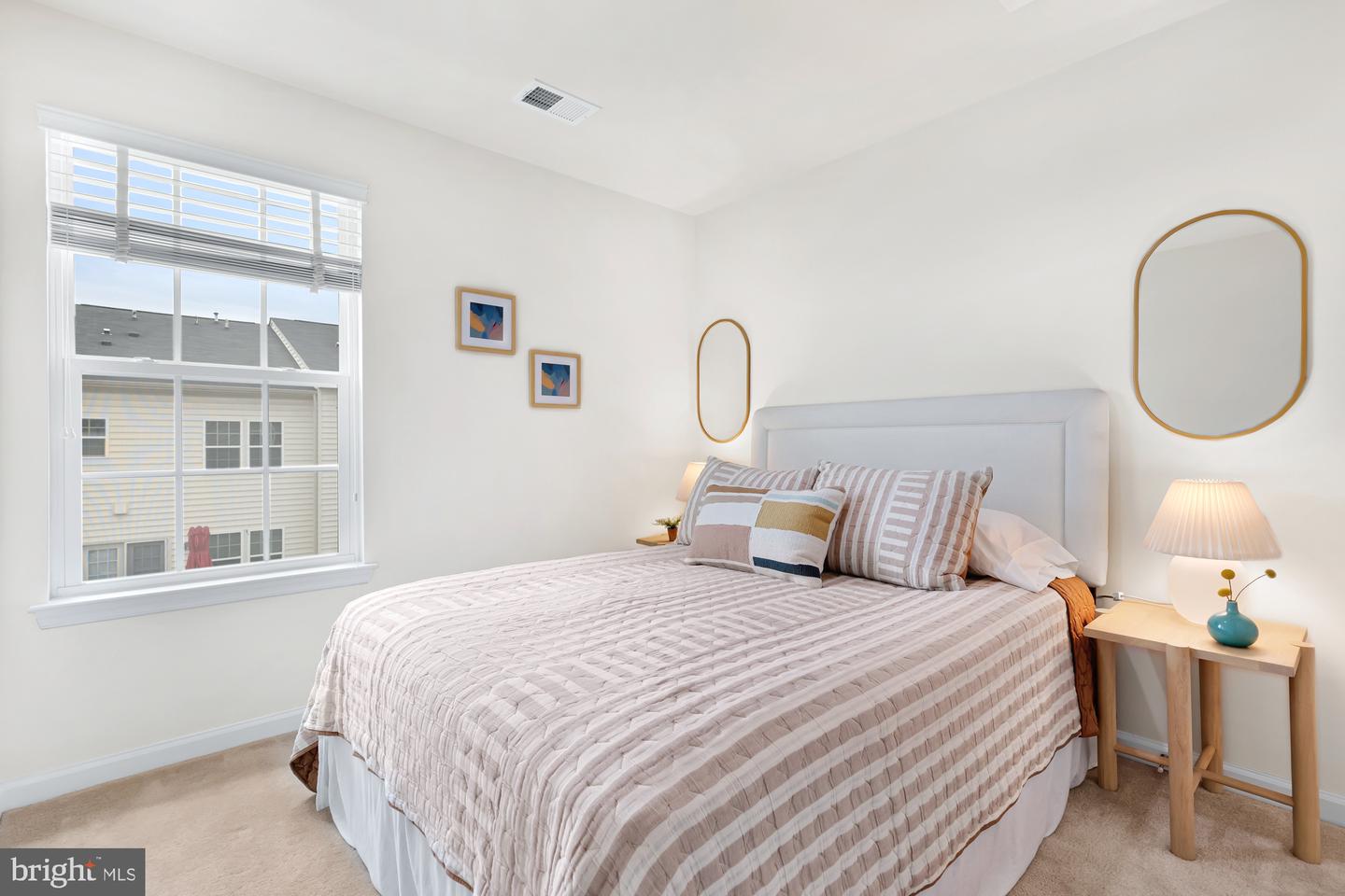 3709 Commodore Joshua Barney Dr NE