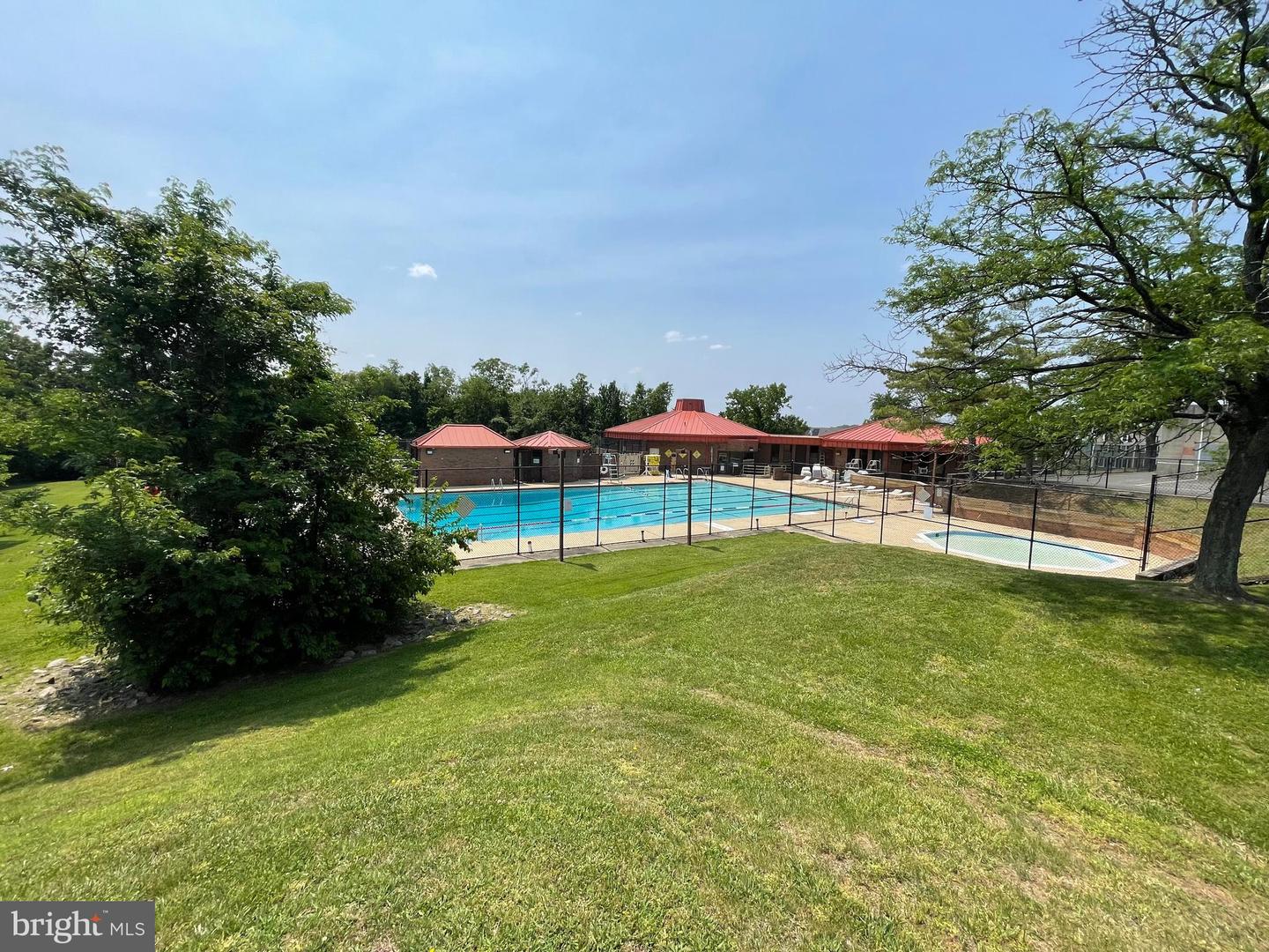 3709 Commodore Joshua Barney Dr NE
