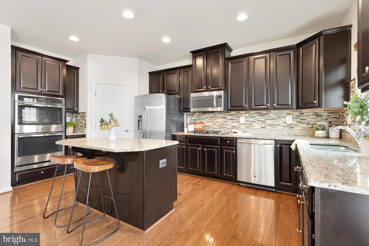 3709 Commodore Joshua Barney Dr NE