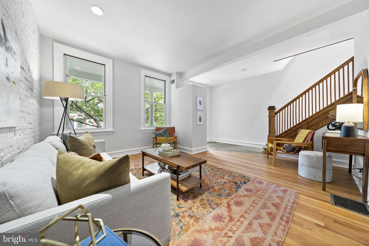 1351 G St SE