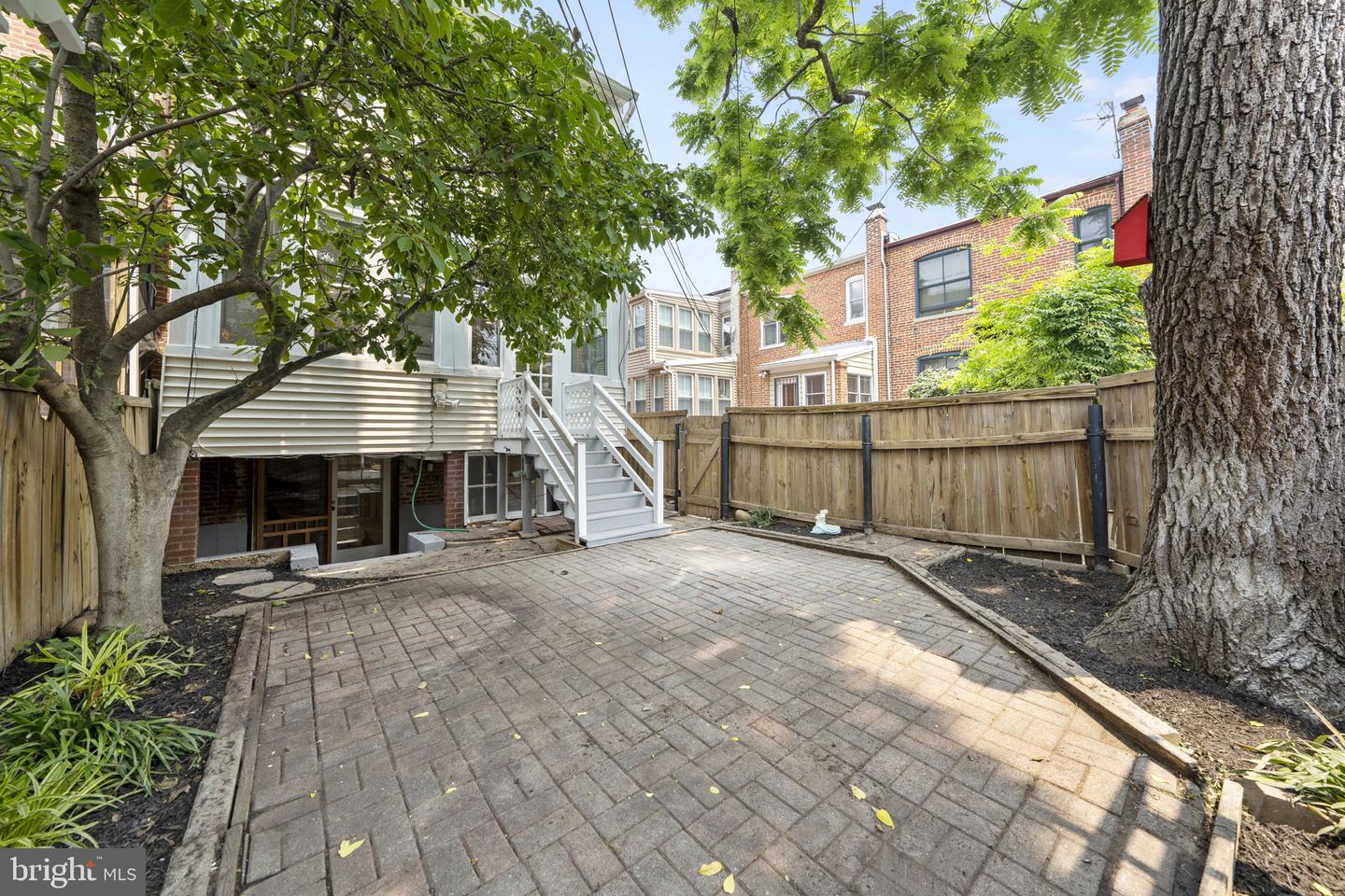 1351 G St SE
