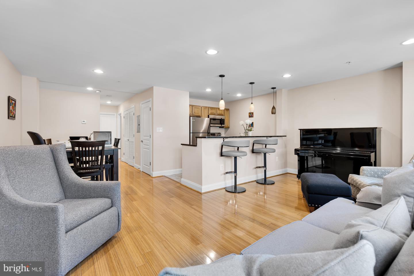 804 Taylor St NW #201